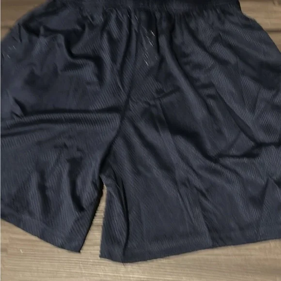 Eric Emanuel Shorts Size S 1 to 1 Athletic